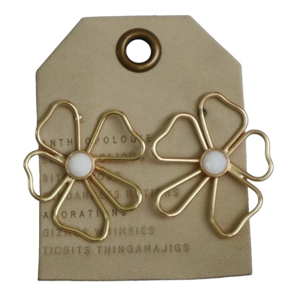 Anthropologie Botanist Abroad Floral Earrings Fairy Bloom Statements Gold NWT - Picture 5 of 5